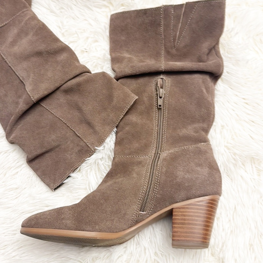 Crown Vintage Taupe Suede Slouchy Calf Heel Boots women size 6.5 - Picture 4 of 6
